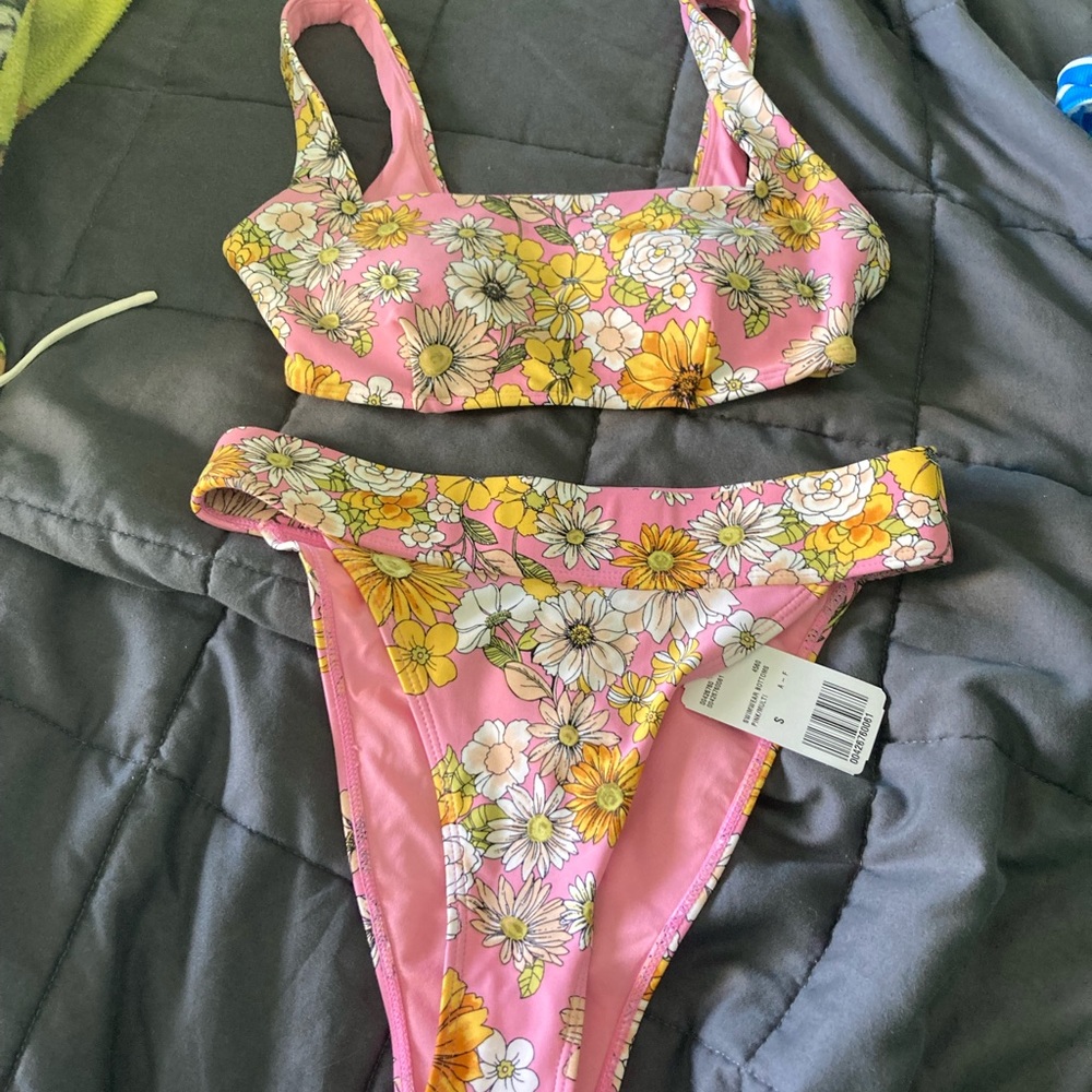 Pink floral bikini size small